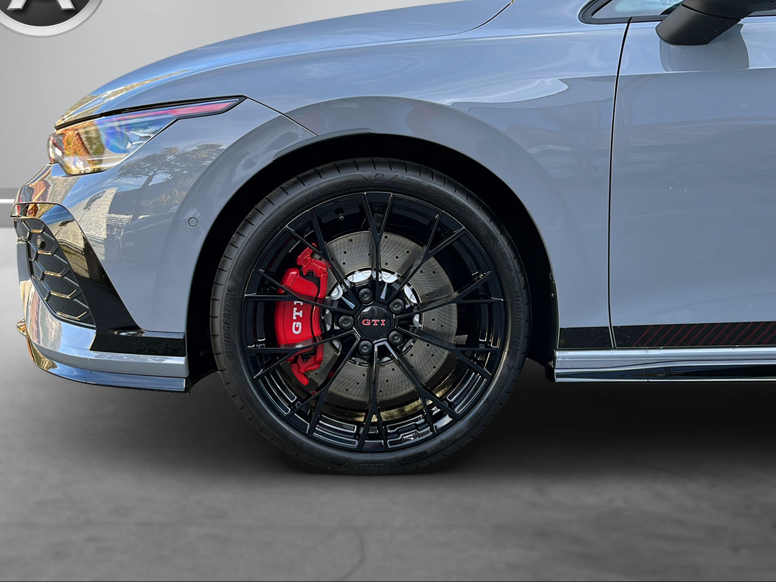 VW Golf 2.0 TSI GTI Edition 50 DSG-image-7