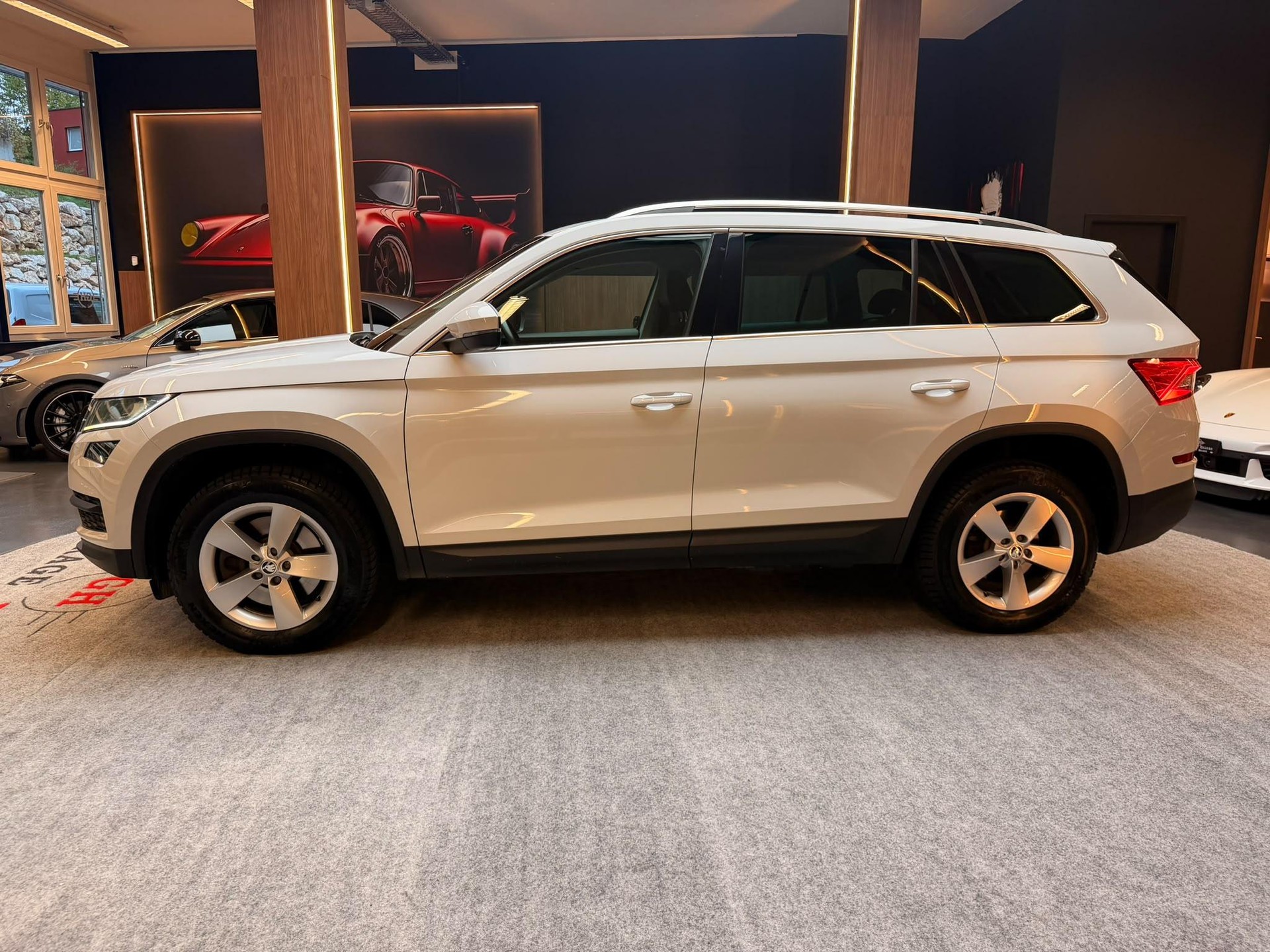 SKODA Kodiaq 2.0 TSI 4x4 Style DSG-image-5