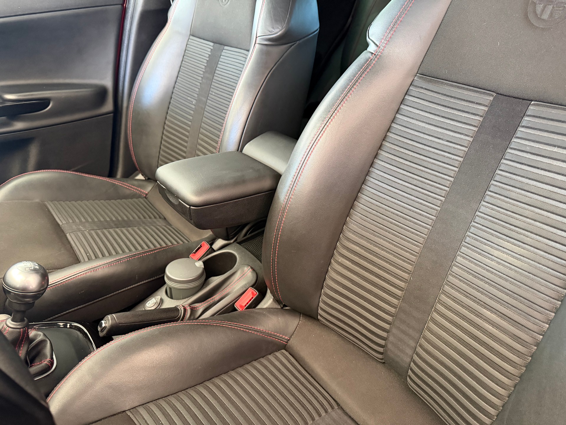 ALFA ROMEO Giulietta 1750 TBi Quadrifoglio Verde-image-12