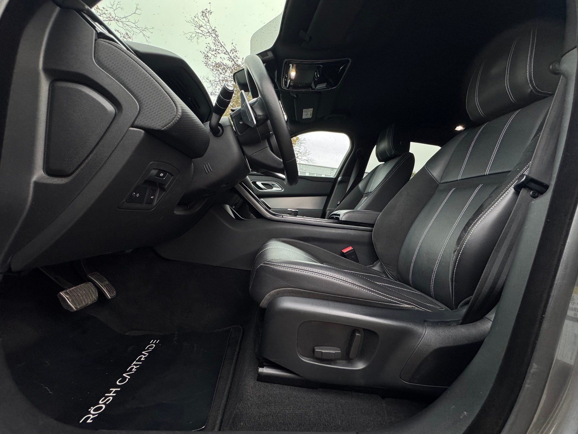 LAND ROVER Range Rover Velar R-Dynamic P 250 SE Automatic-image-12