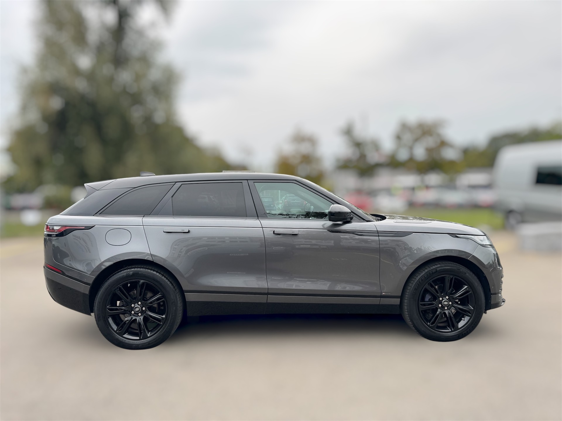 LAND ROVER Range Rover Velar R-Dynamic P 250 SE Automatic-image-2