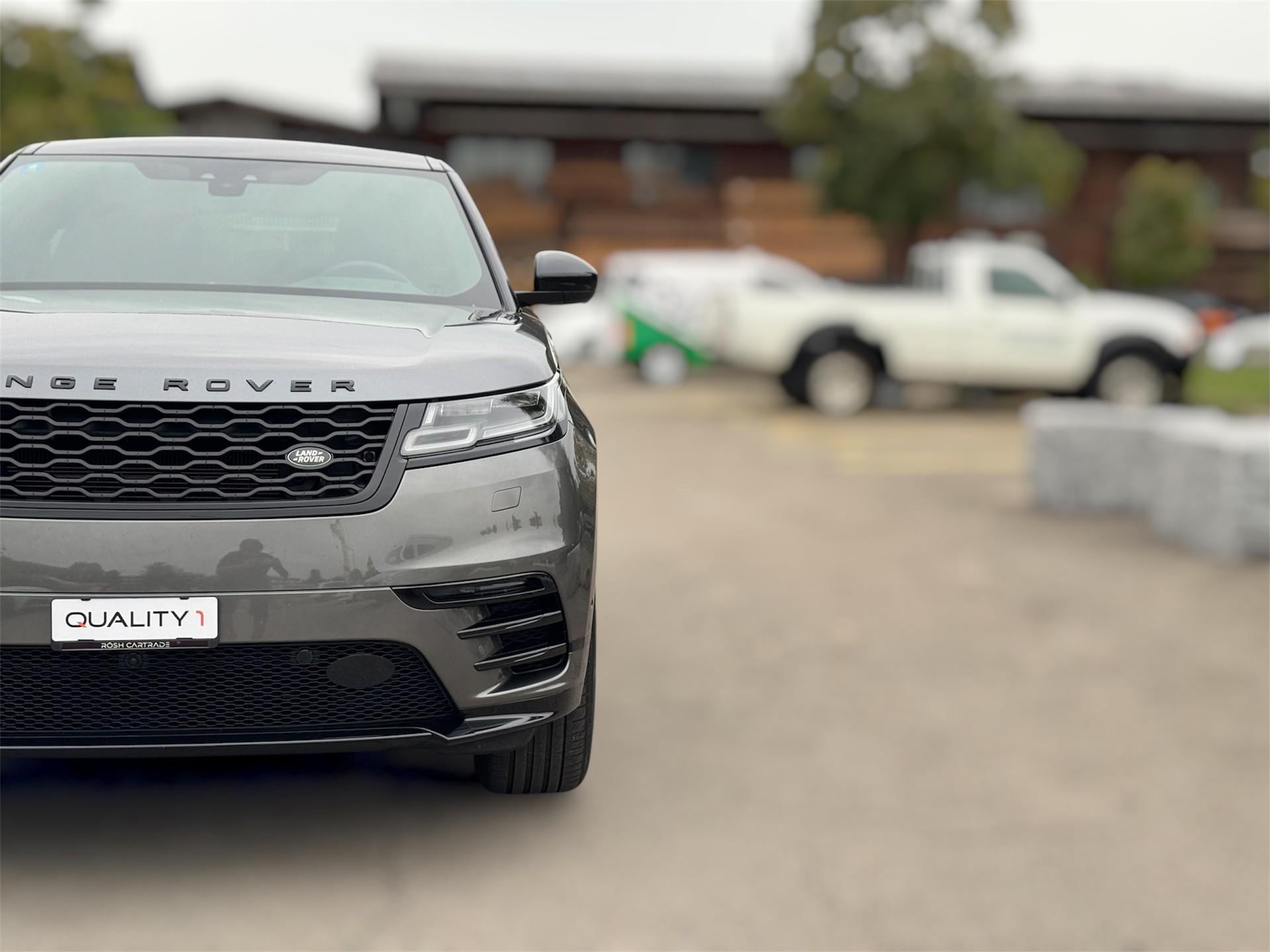 LAND ROVER Range Rover Velar R-Dynamic P 250 SE Automatic-image-14