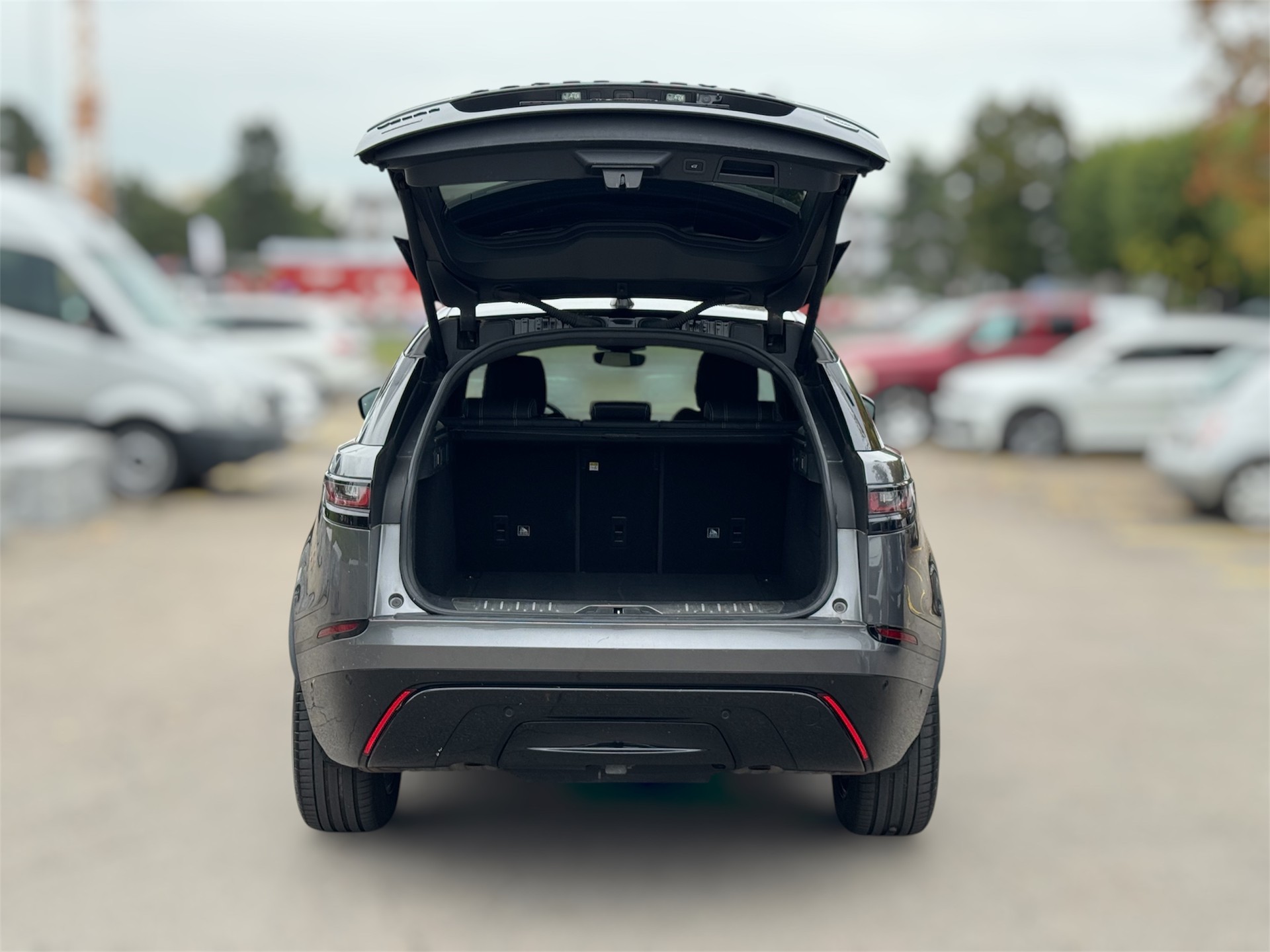 LAND ROVER Range Rover Velar R-Dynamic P 250 SE Automatic-image-5