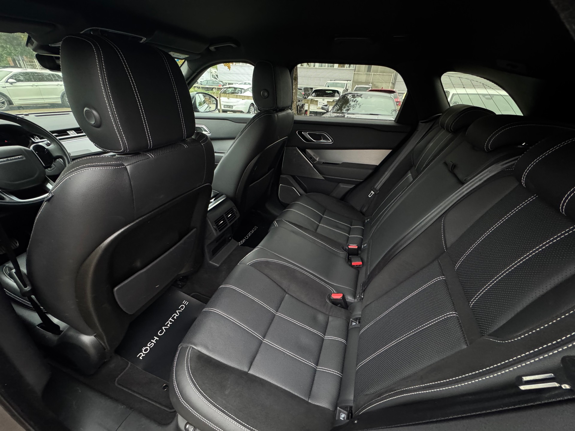 LAND ROVER Range Rover Velar R-Dynamic P 250 SE Automatic-image-9