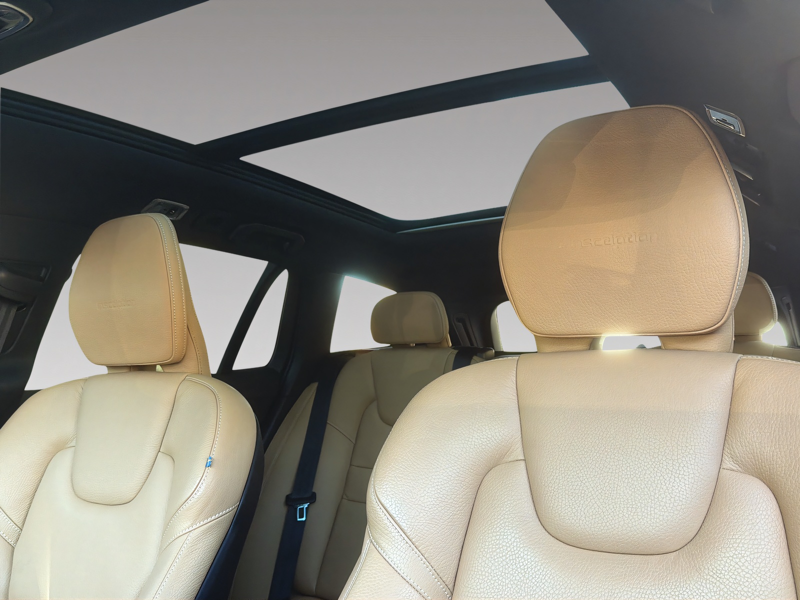 VOLVO V60 2.0 T5 Inscription-image-6