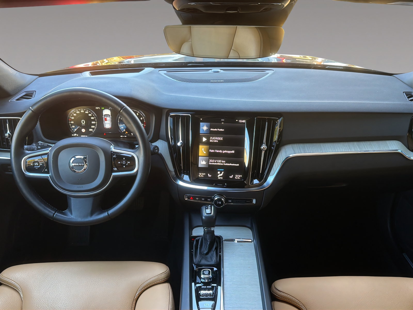 VOLVO V60 2.0 T5 Inscription-image-8