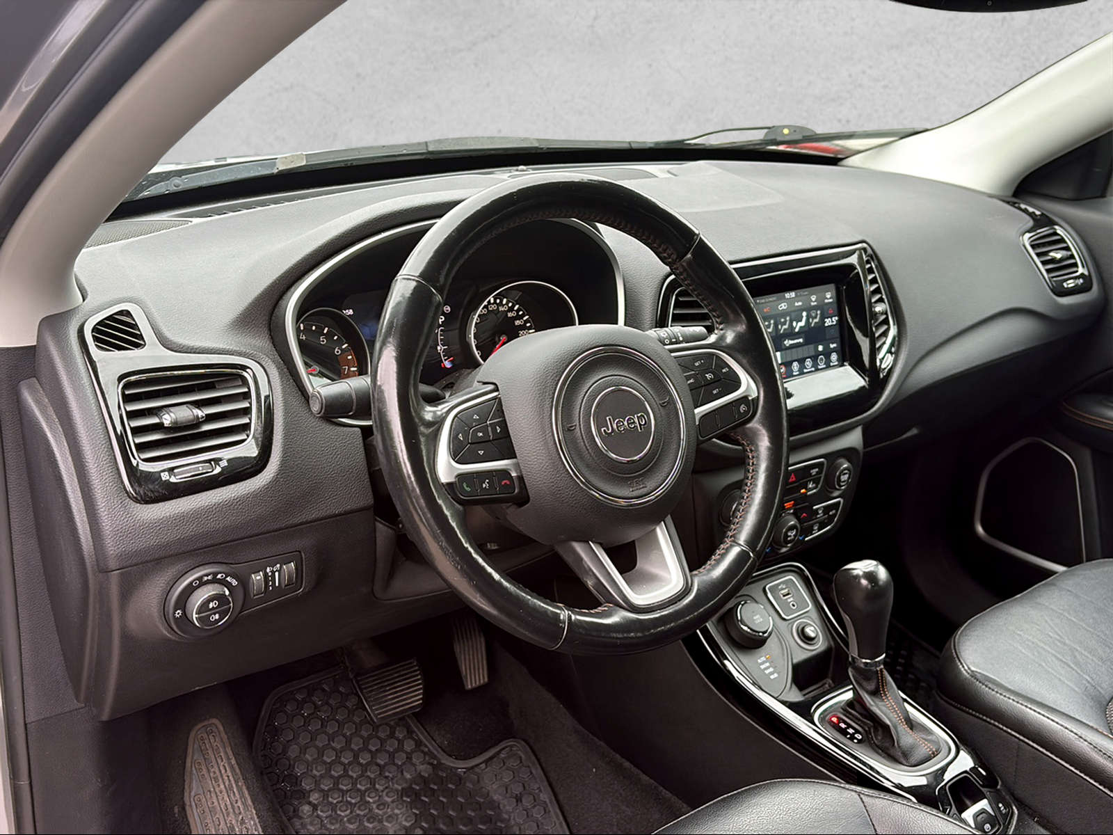JEEP Compass 1.4 Turbo Freedom AWD 9ATX-image-4