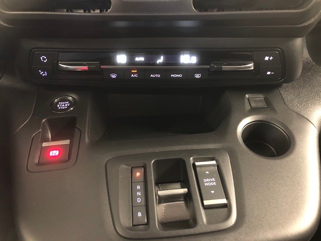 CITROEN e-Berlingo Feel-image-8