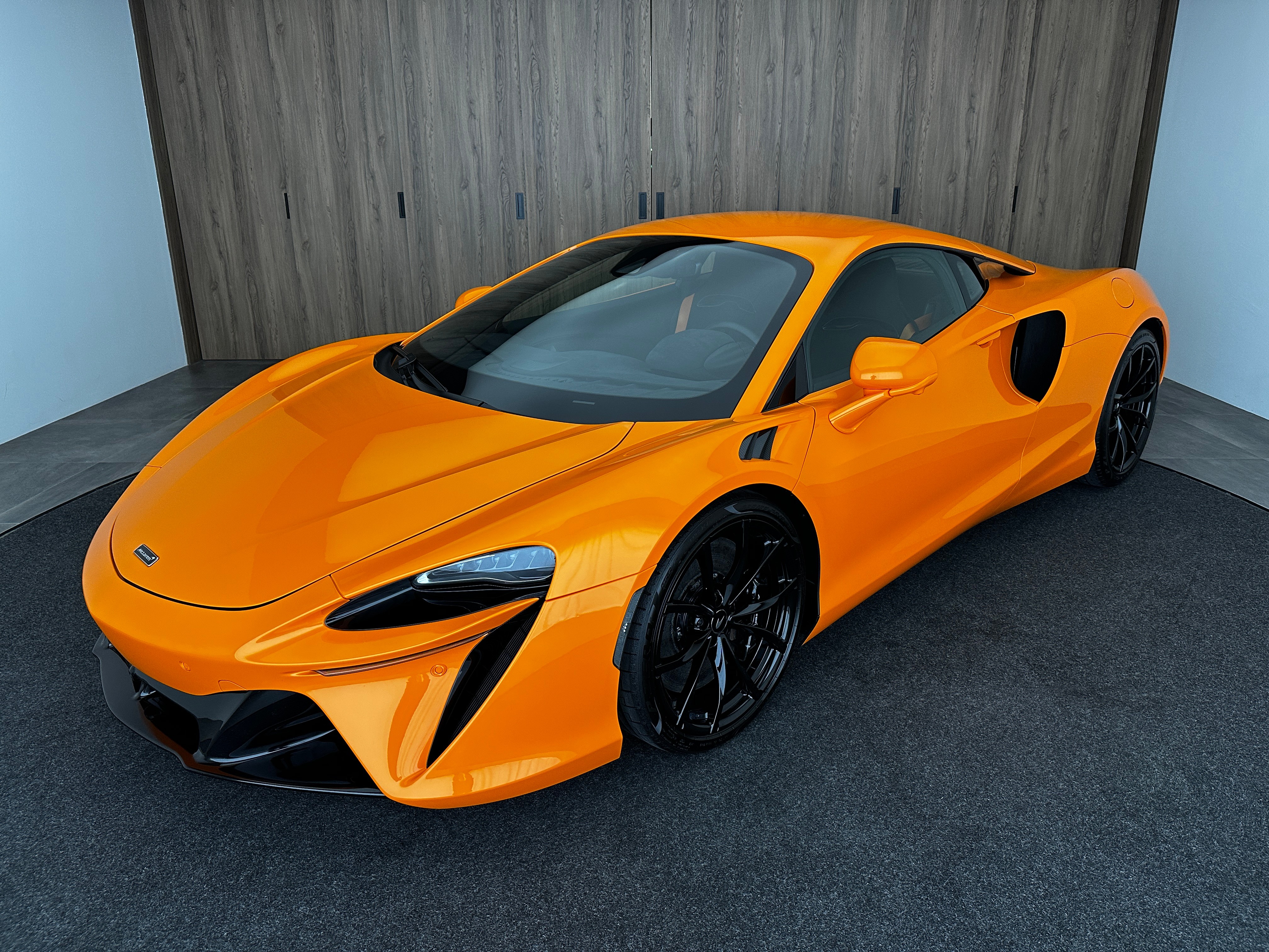 Car photo