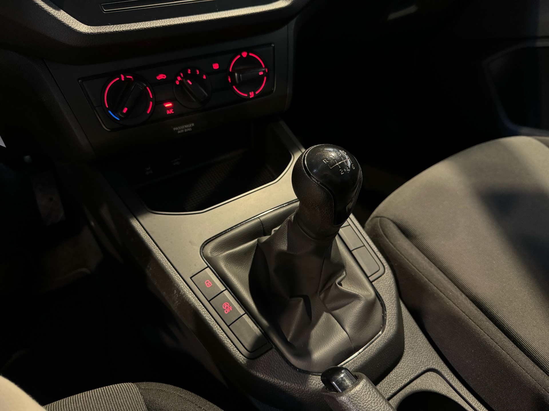 SEAT Ibiza 1.0 TGI CNG Style-image-15
