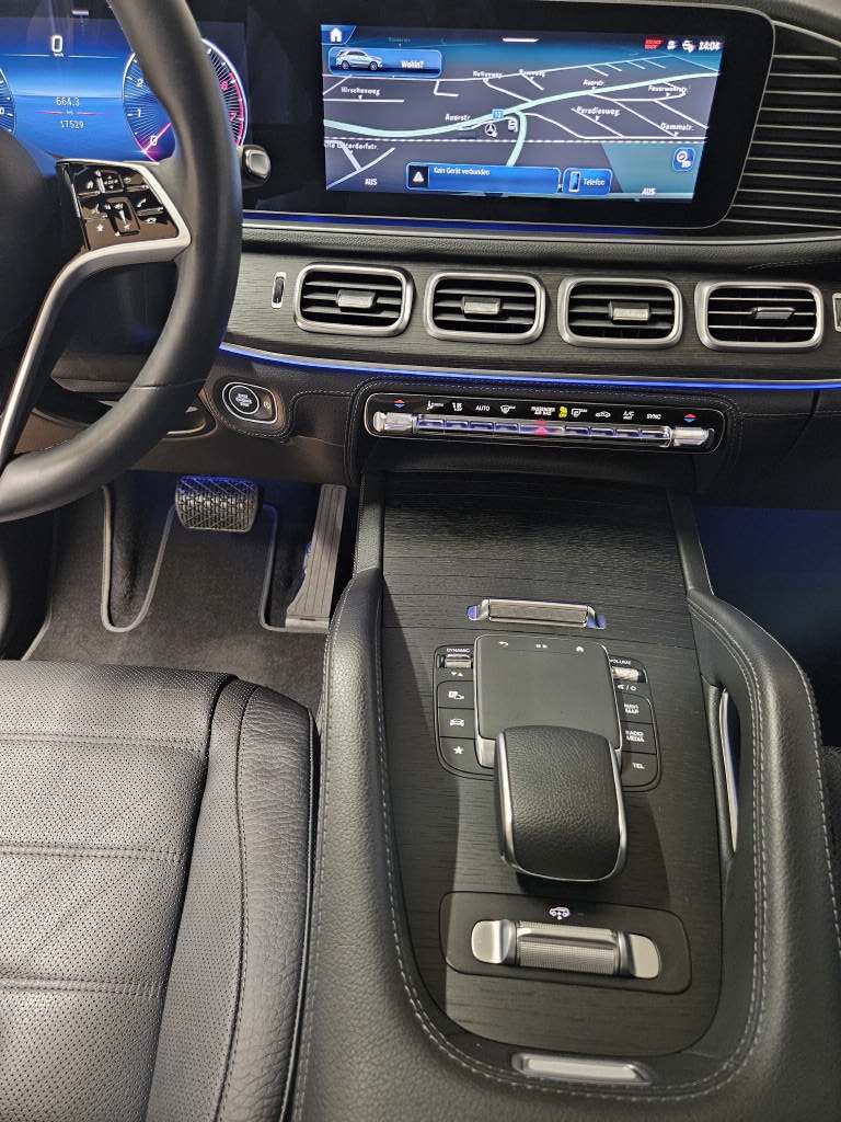 MERCEDES-BENZ GLE 450 4Matic AMG Line-image-10