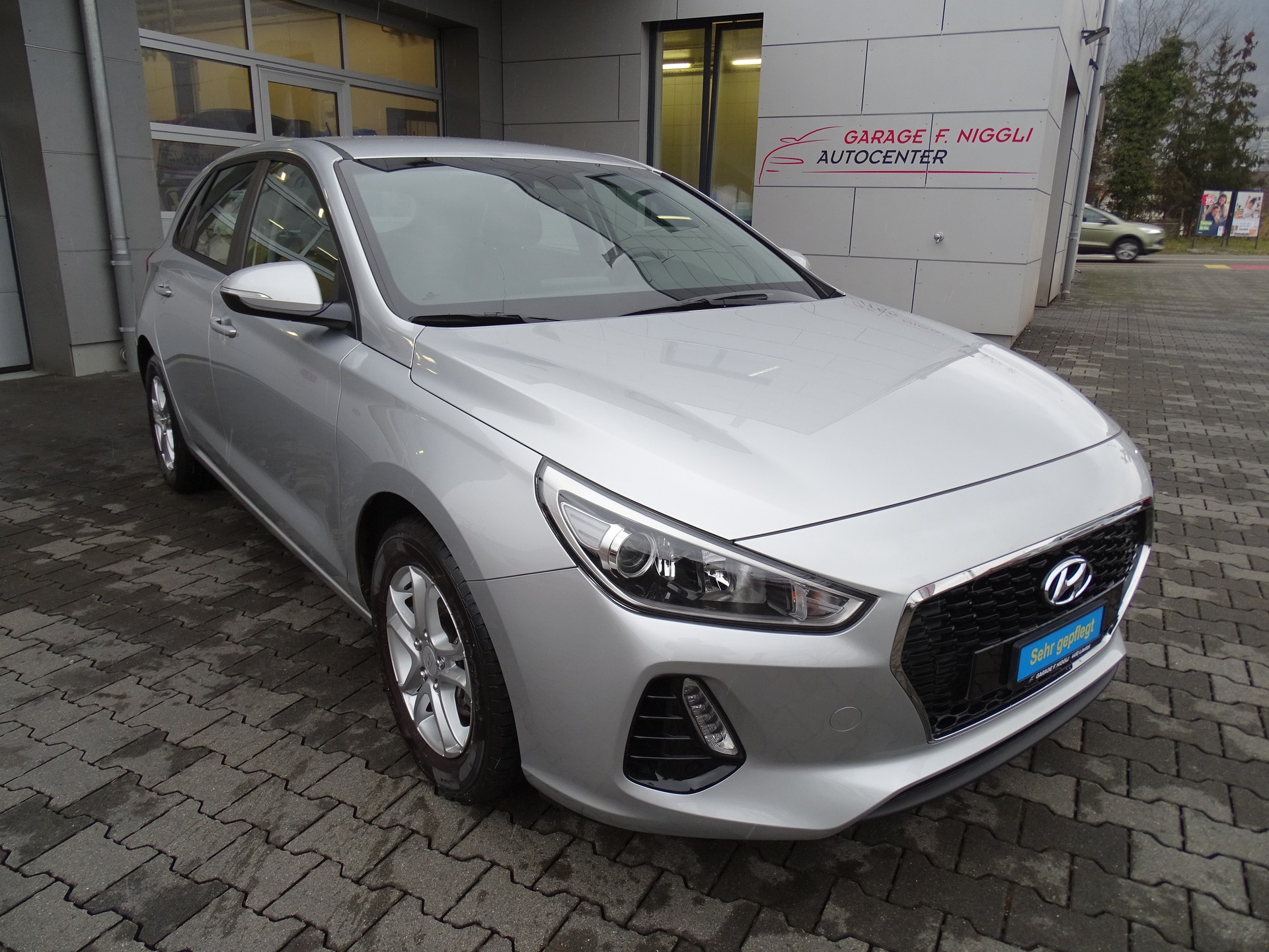 HYUNDAI i30 1.4 Pica