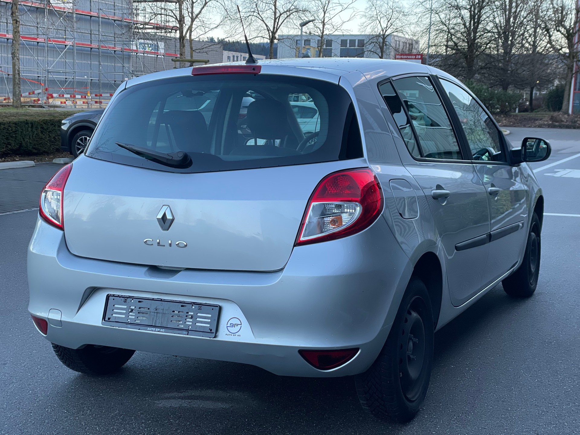 RENAULT Clio 1.2 16V Expression-image-3