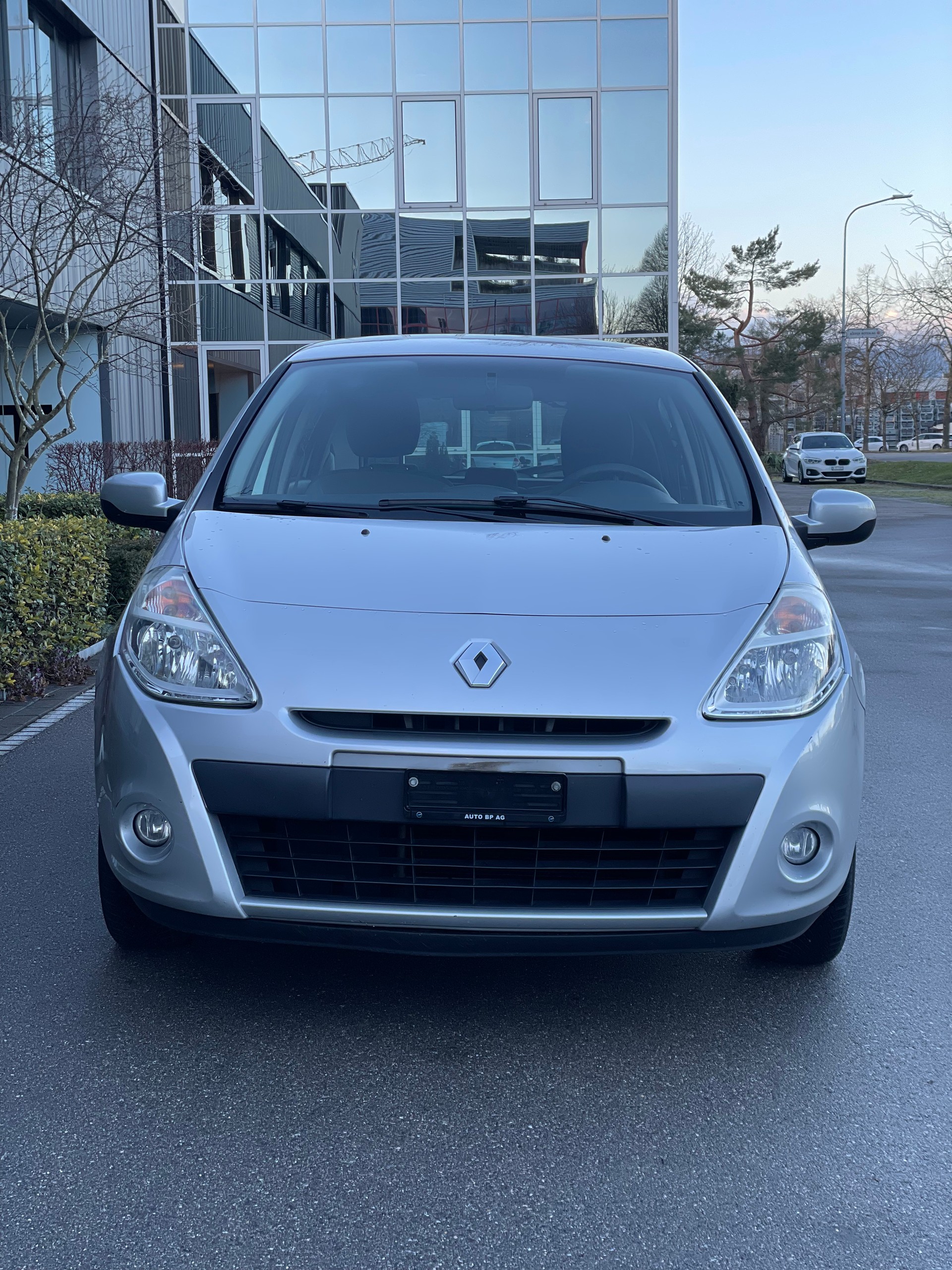RENAULT Clio 1.2 16V Expression-image-1