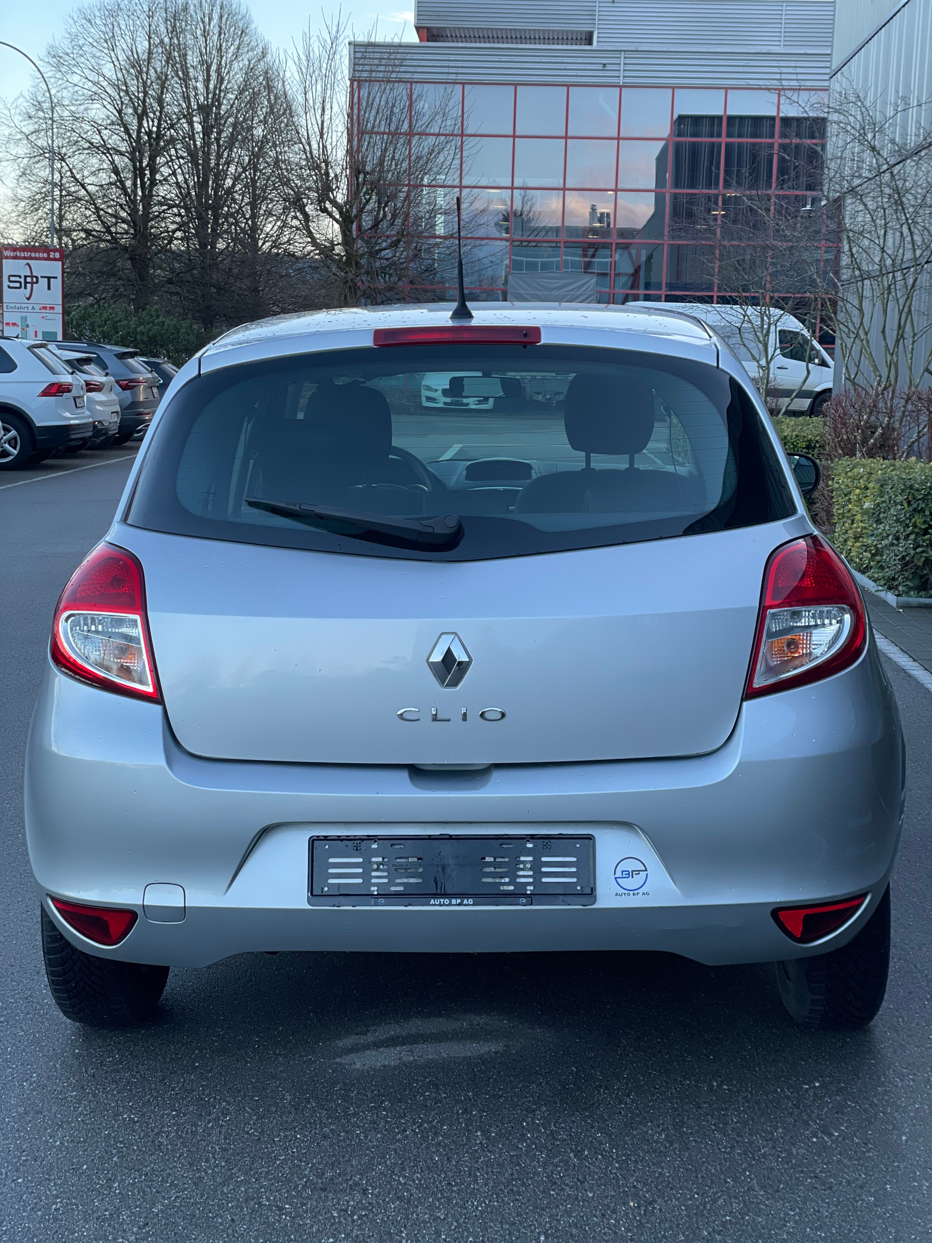 RENAULT Clio 1.2 16V Expression-image-7