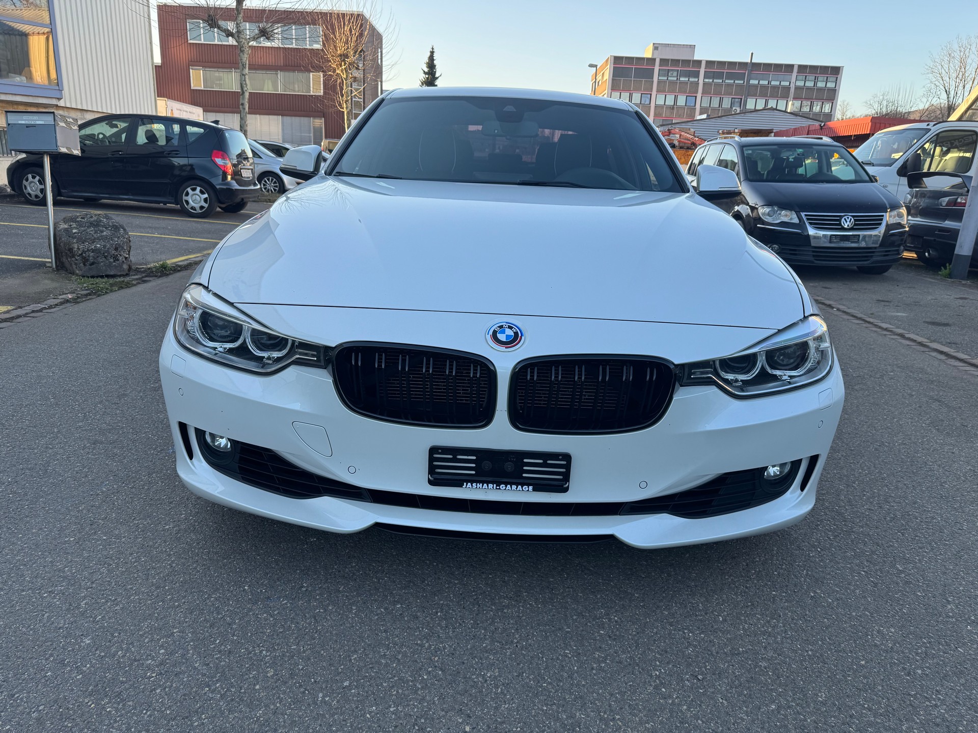 BMW 335d xDrive Modern Line Steptronic-image-5