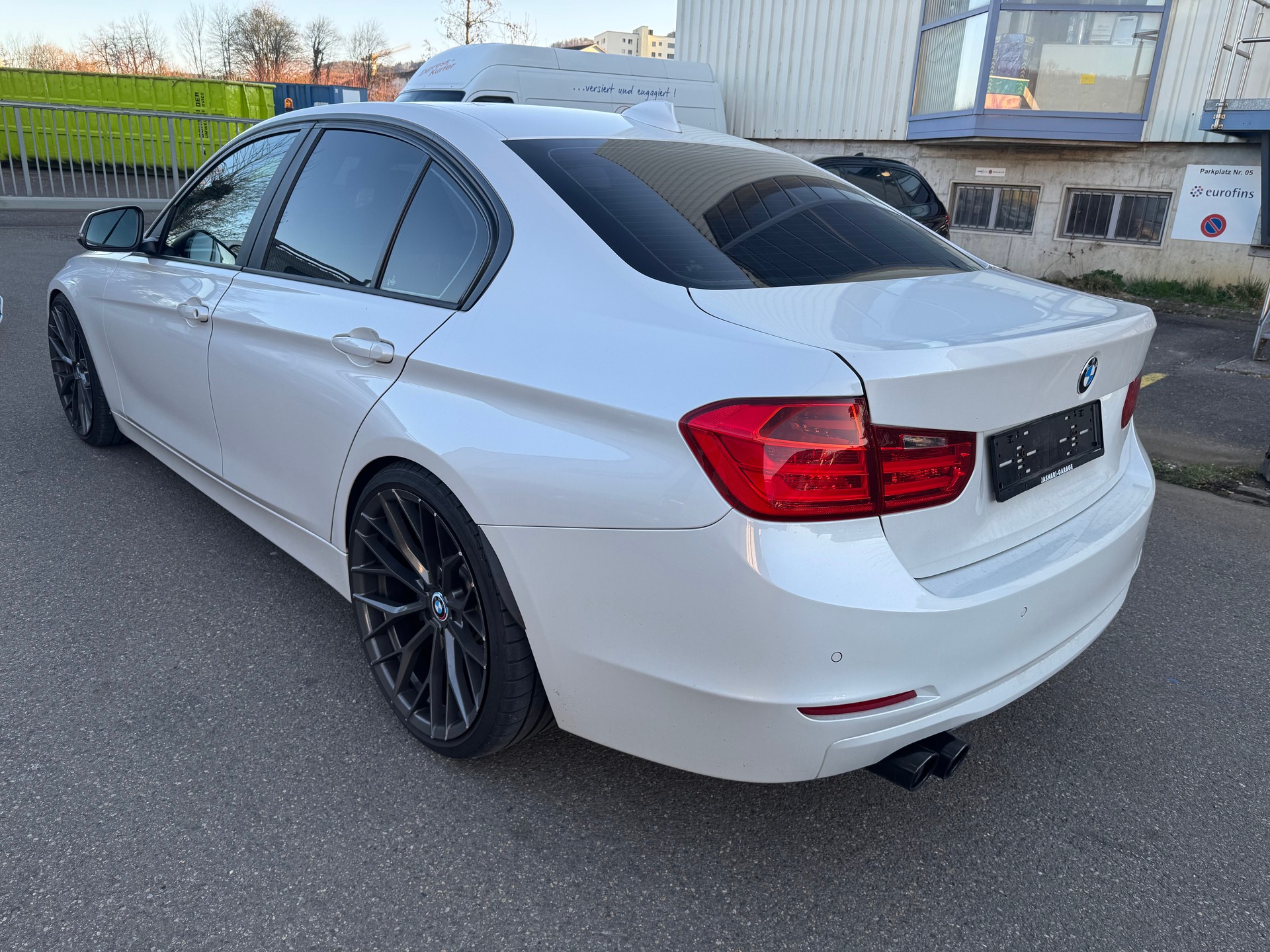 BMW 335d xDrive Modern Line Steptronic-image-3