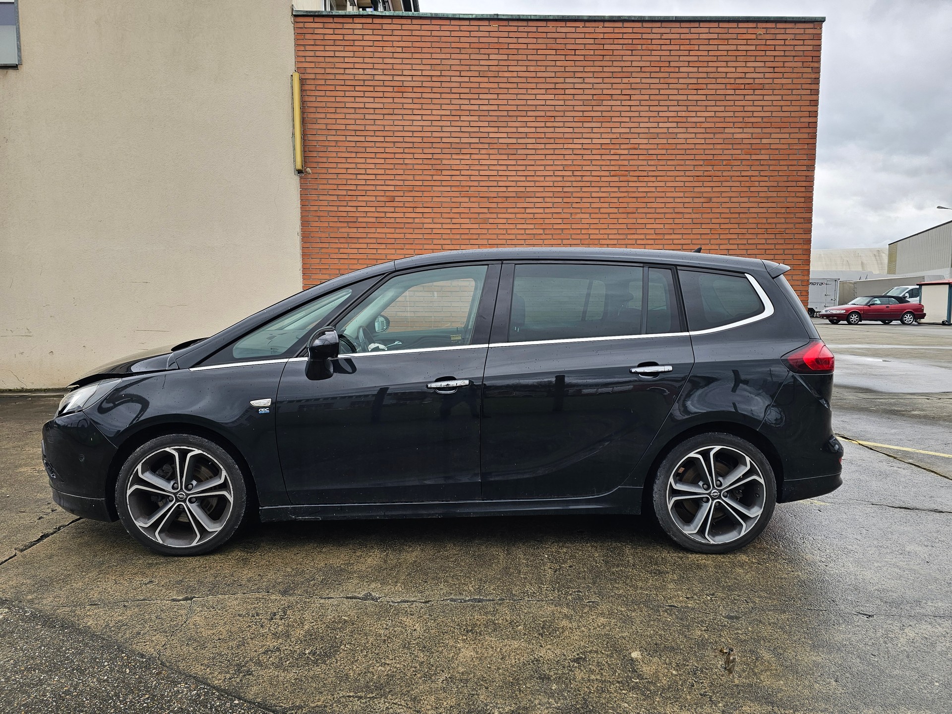 OPEL Zafira Tourer 2.0 CDTi BiTurbo Cosmo-image-1