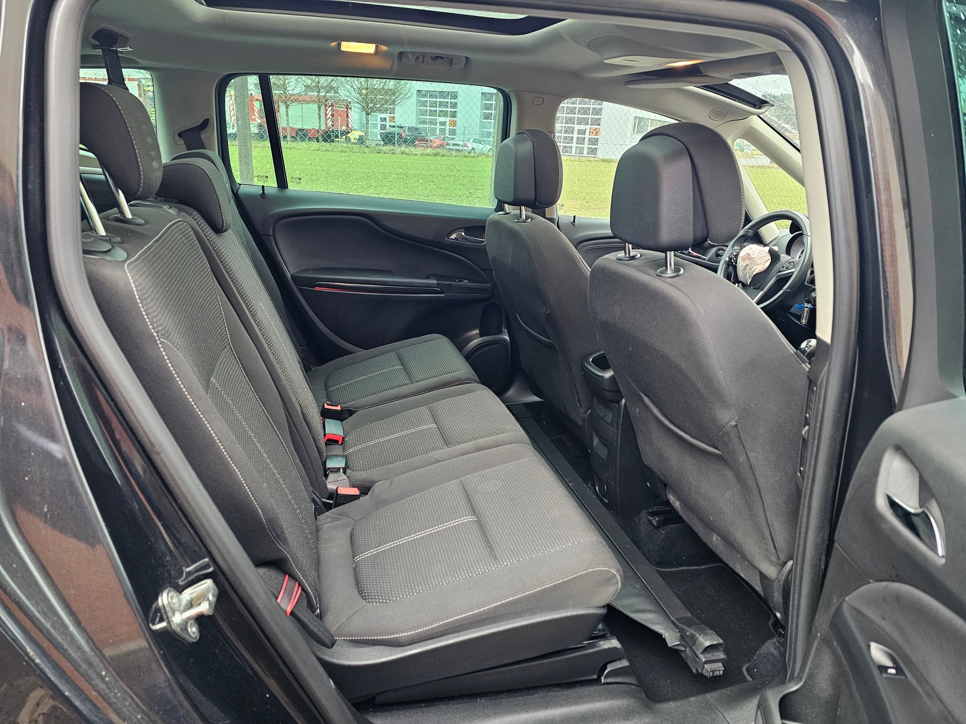 OPEL Zafira Tourer 2.0 CDTi BiTurbo Cosmo-image-11