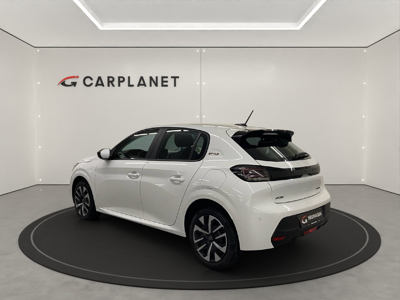 PEUGEOT 208 1.2 Hybrid Style-image-2