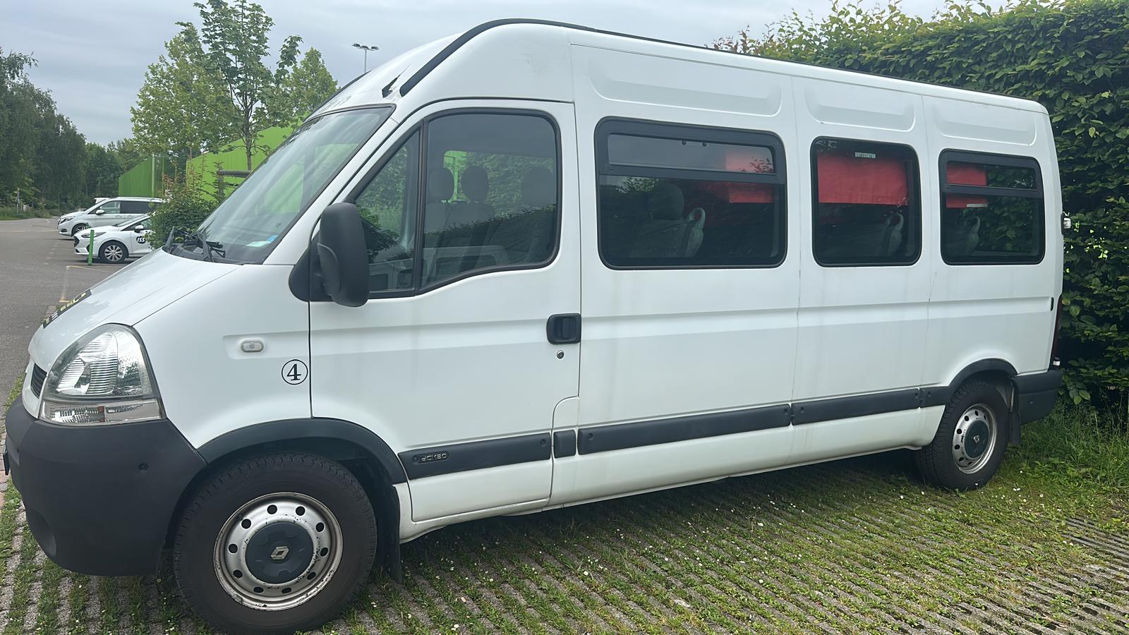 RENAULT Master T39 2.5dCi L3H2-image-3