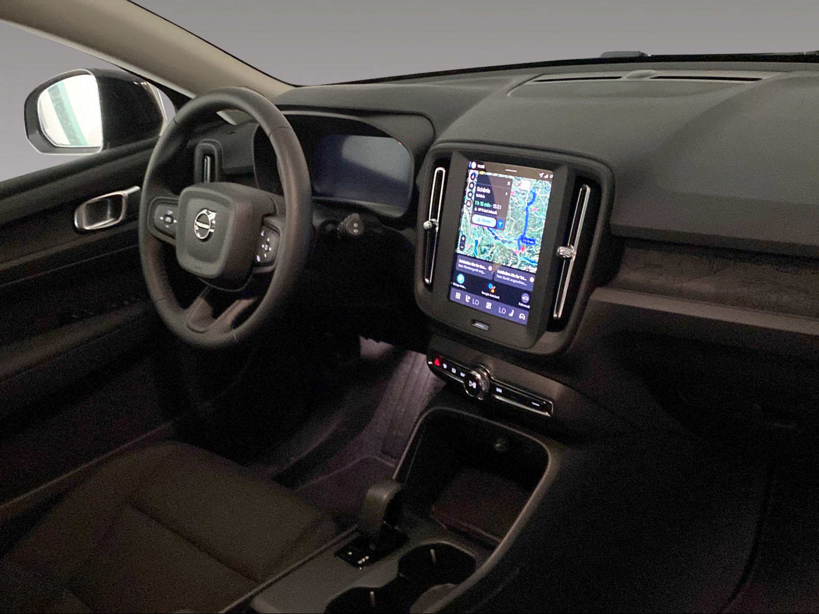 VOLVO EX40 Essential-image-7