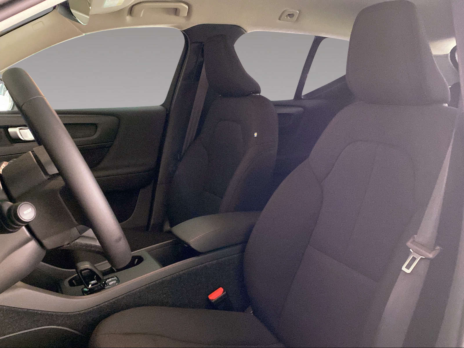 VOLVO EX40 Essential-image-9