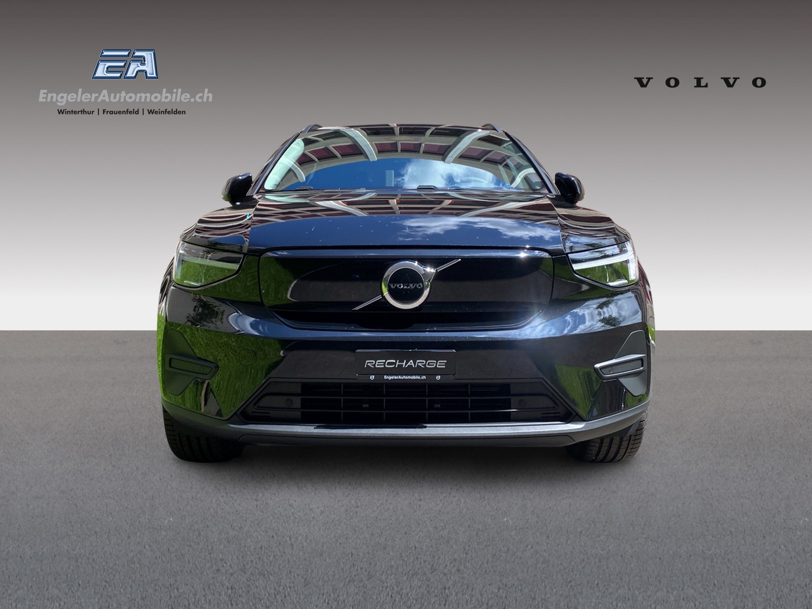 VOLVO EX40 Essential-image-2