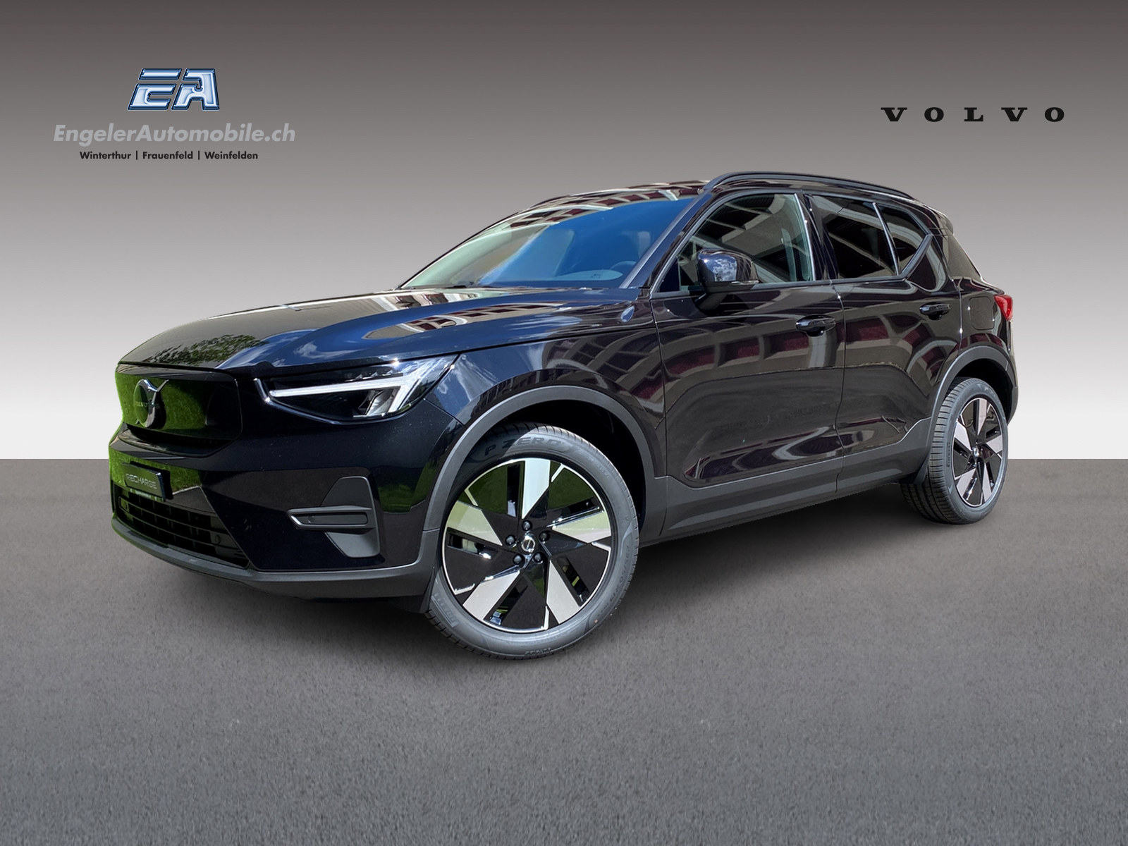 VOLVO EX40 Essential-image-0