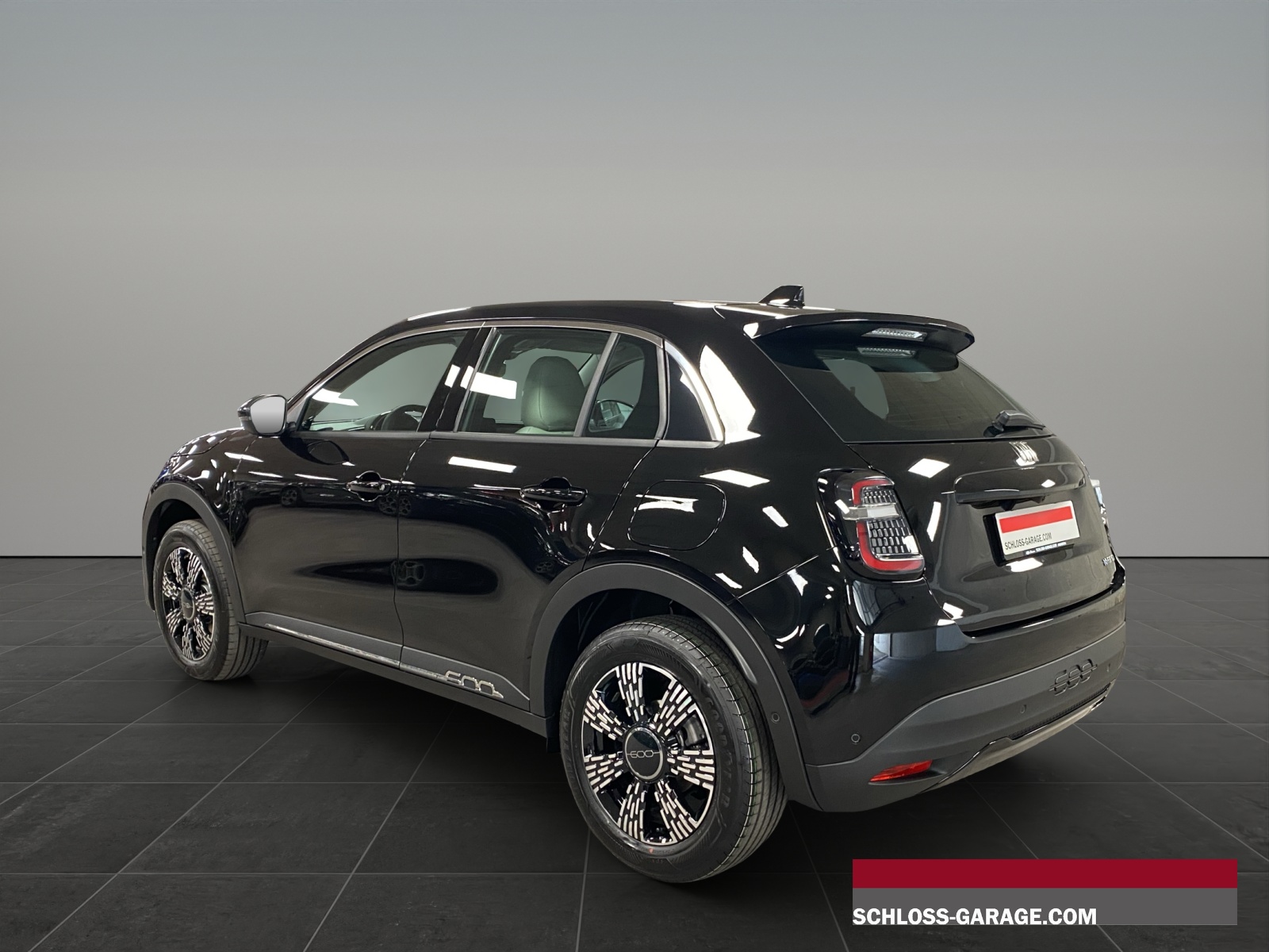 FIAT 600 1.2 Hybrid 136 Swis-image-2