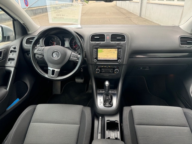 VW Golf 1.4 TSI Team DSG-image-9