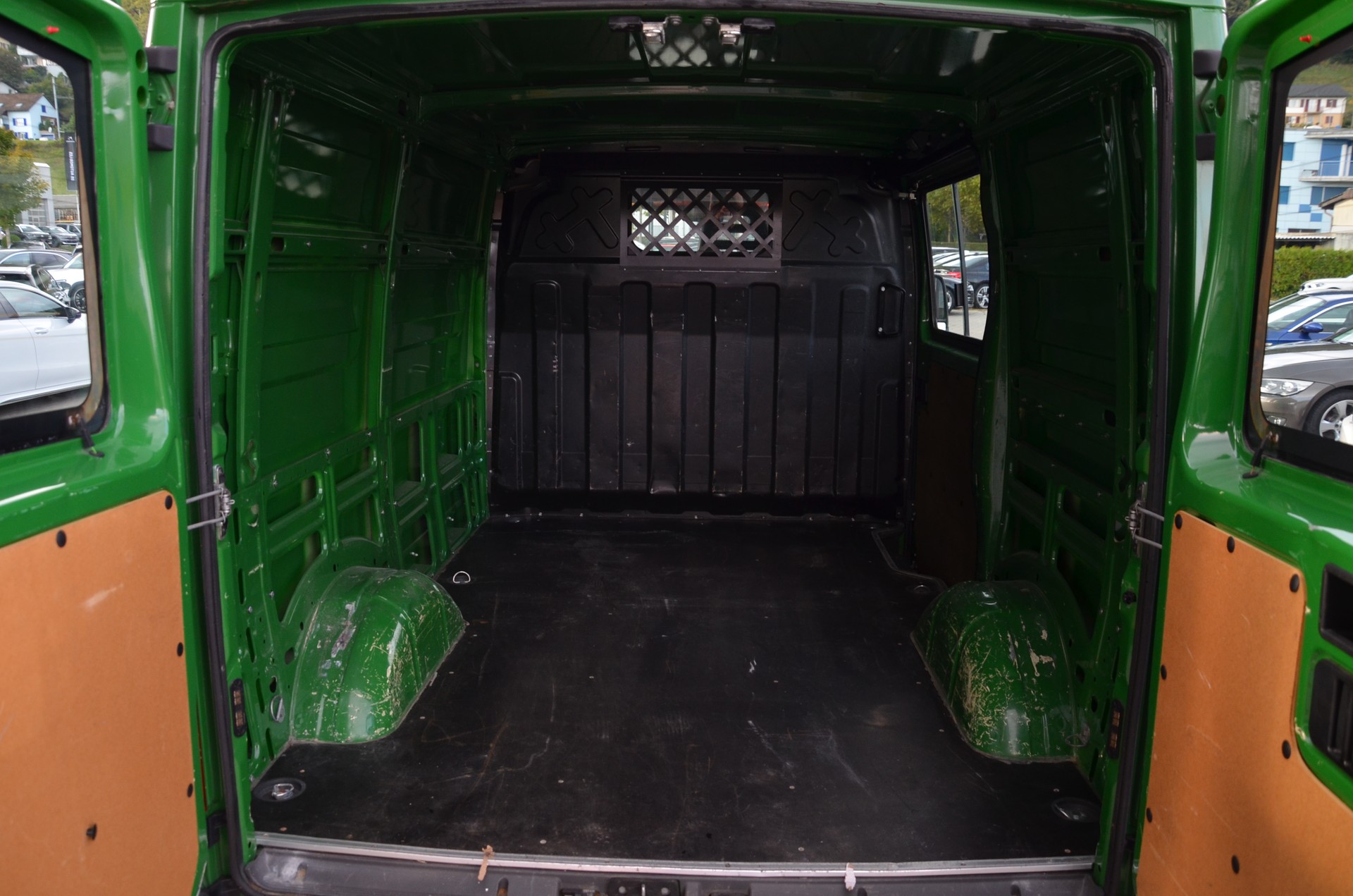 IVECO 29 L 11 VL Daily**Nutz-/Sattellast 1210 kg**Frisch ab MFK,1 Jahr oder 20'000km Garantie*-image-12