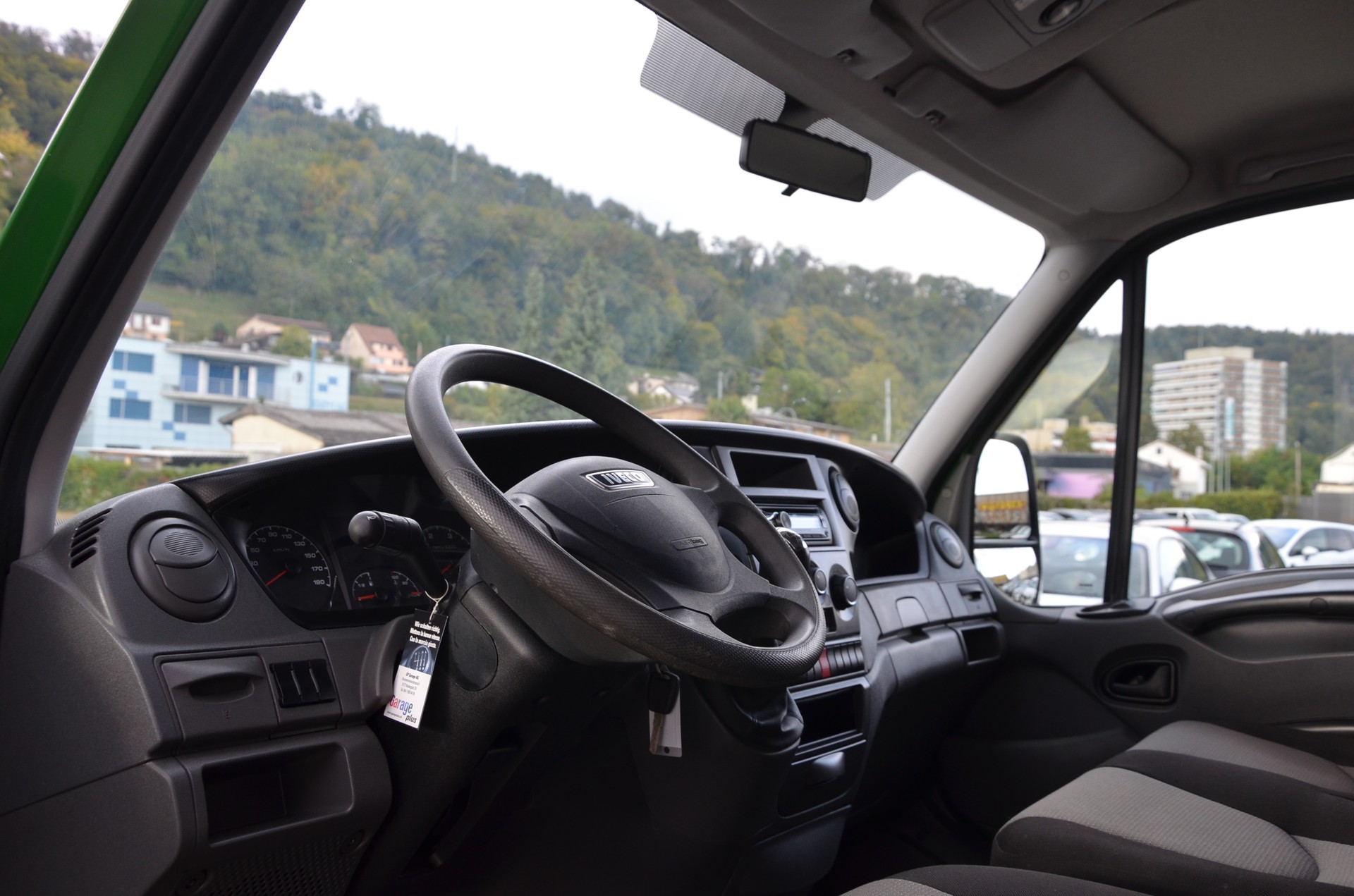 IVECO 29 L 11 VL Daily**Nutz-/Sattellast 1210 kg**Frisch ab MFK,1 Jahr oder 20'000km Garantie*-image-9