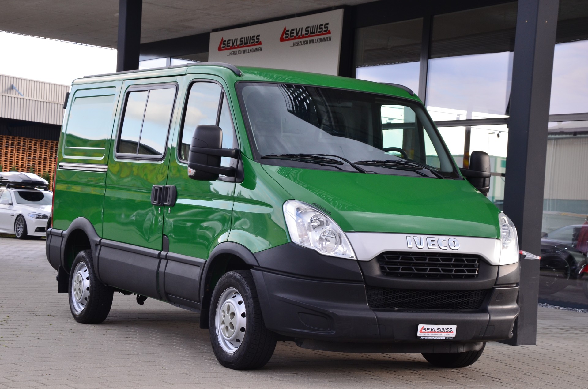 IVECO 29 L 11 VL Daily**Nutz-/Sattellast 1210 kg**Frisch ab MFK,1 Jahr oder 20'000km Garantie*-showroom-element-1