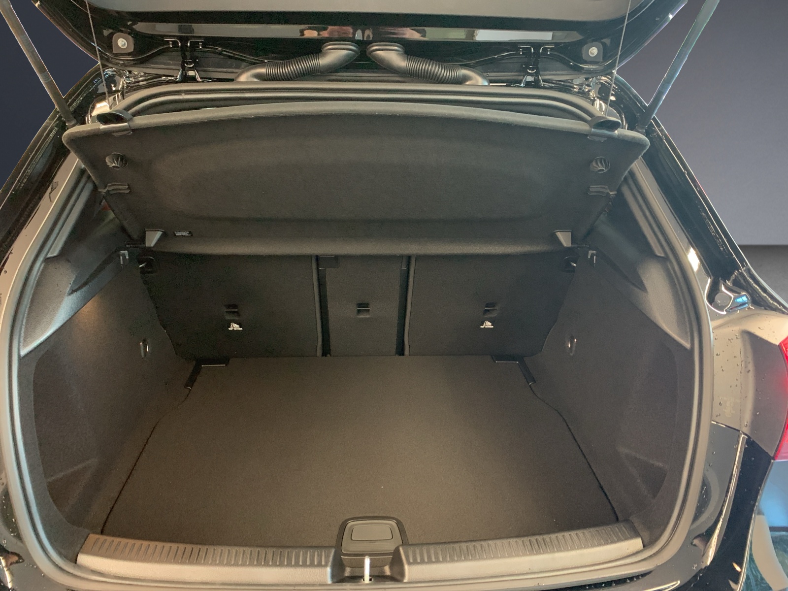 MERCEDES-BENZ A 45 S 4MATIC+-image-11