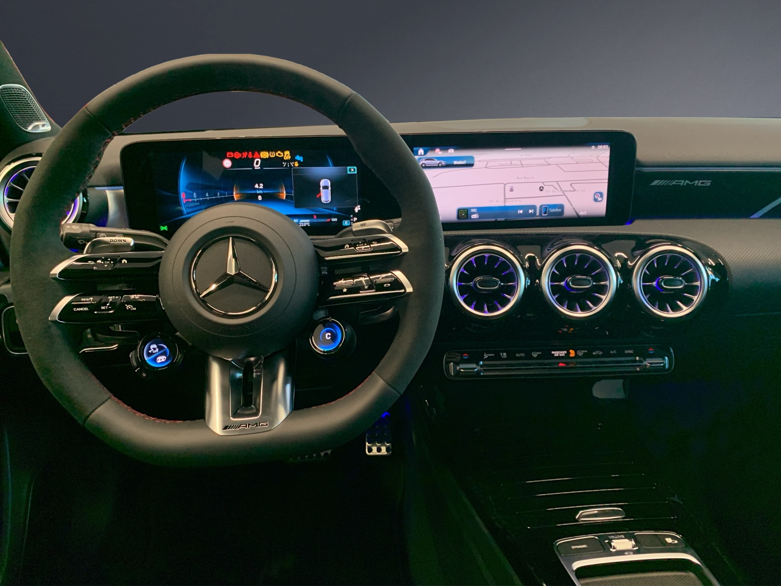 MERCEDES-BENZ A 45 S 4MATIC+-image-8