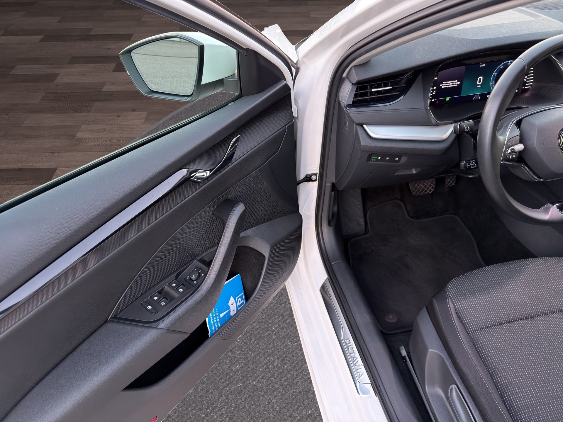 SKODA Octavia Combi 1.0 TSI mHEV DSG Ambition-image-19