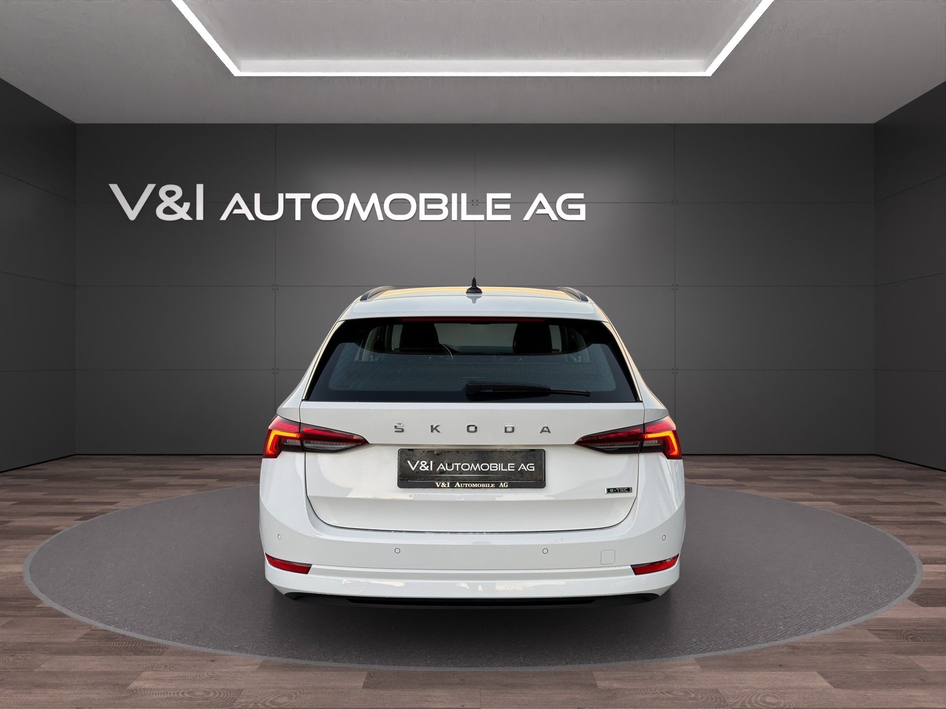 SKODA Octavia Combi 1.0 TSI mHEV DSG Ambition-image-5