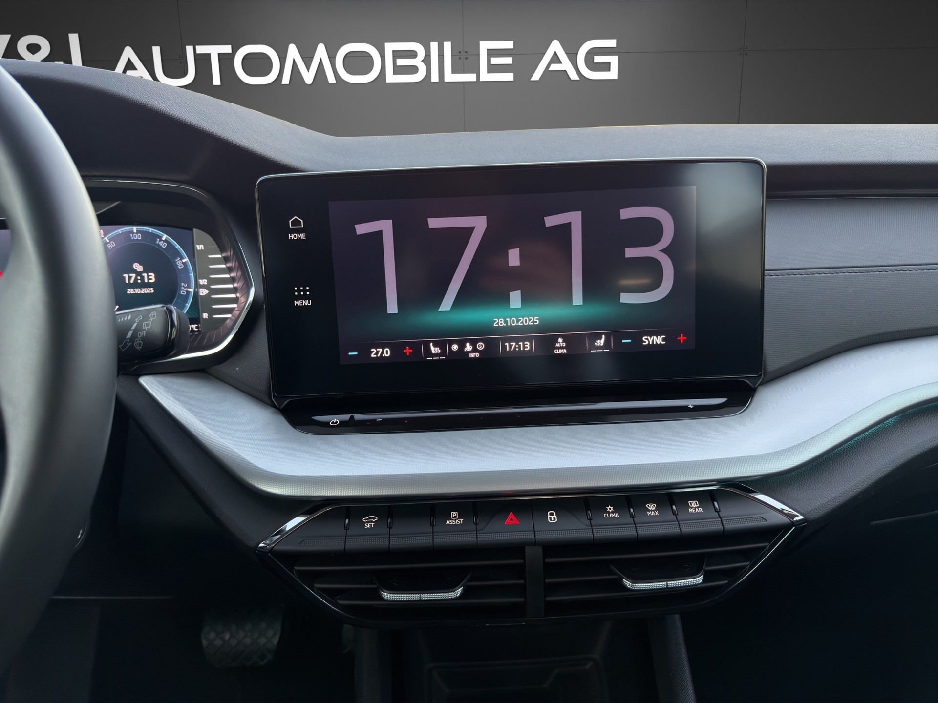 SKODA Octavia Combi 1.0 TSI mHEV DSG Ambition-image-12