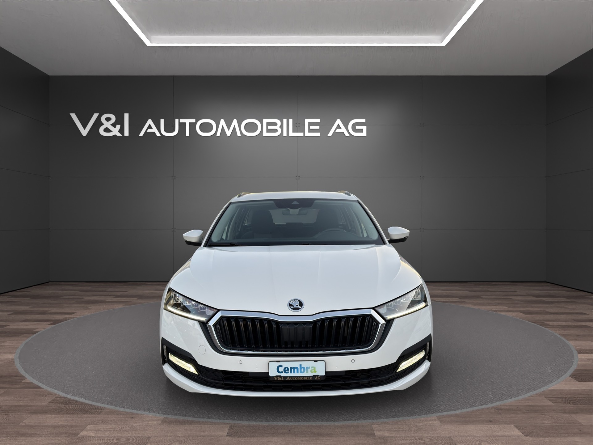 SKODA Octavia Combi 1.0 TSI mHEV DSG Ambition-image-2