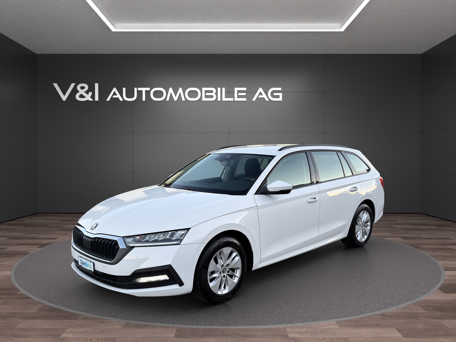 SKODA Octavia Combi 1.0 TSI mHEV DSG Ambition-image-0