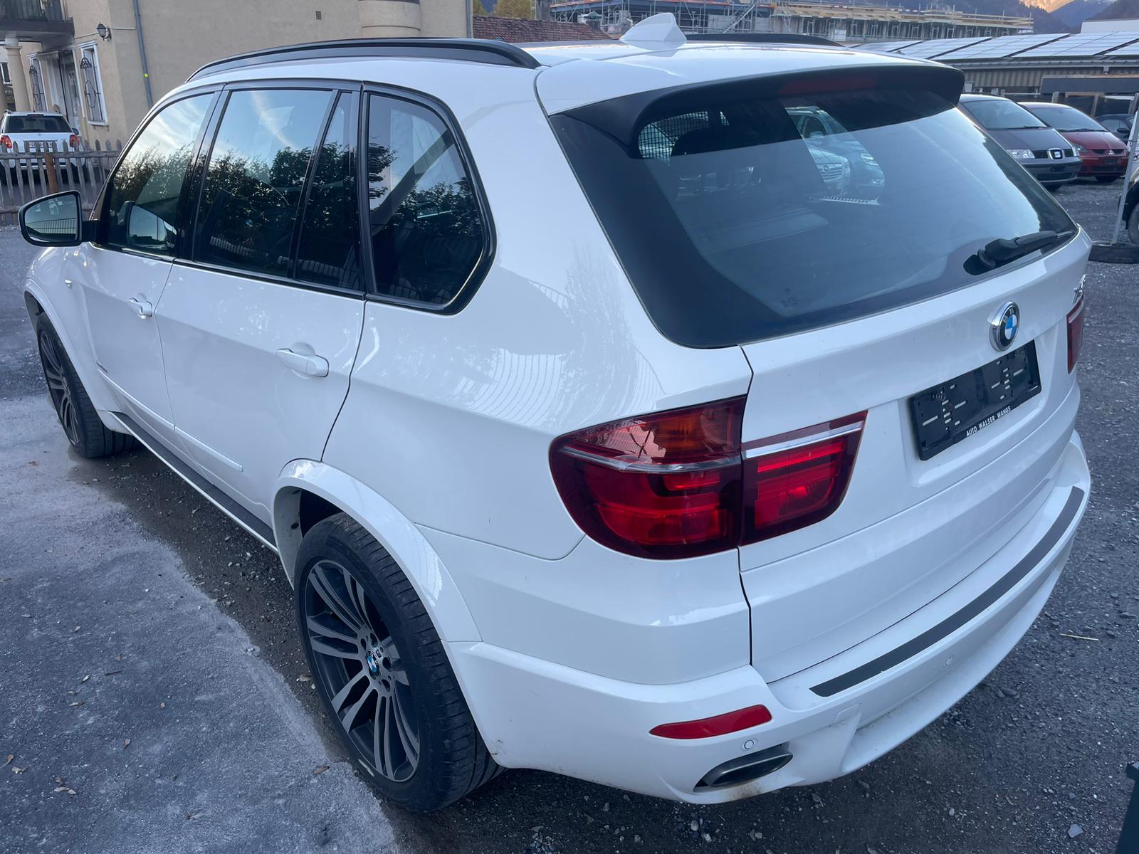 BMW X5 xDrive 40d Steptronic-image-10