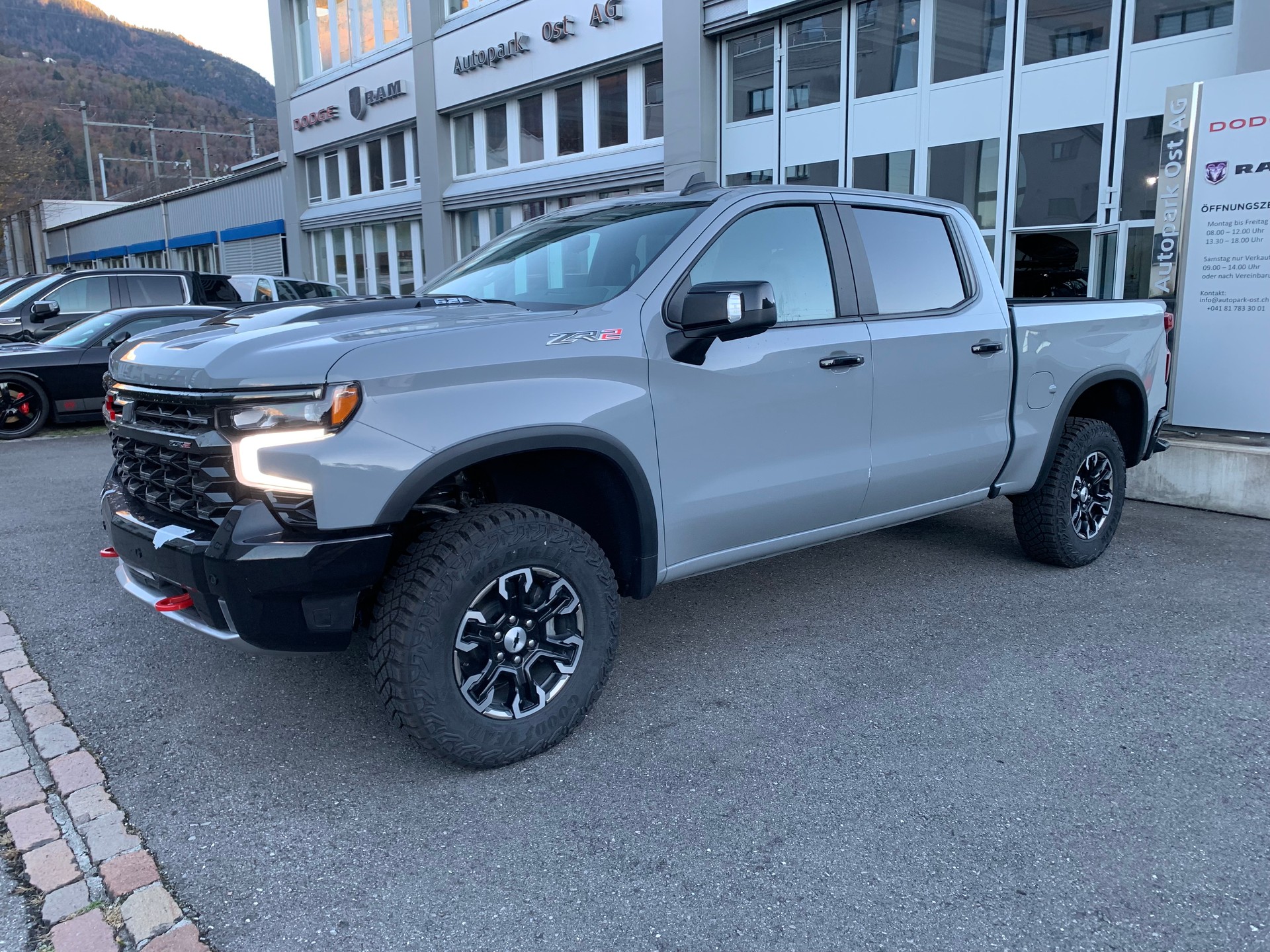 CHEVROLET Silverado Crew Cab 1500 ZR2 6.2l V8 4WD MY25