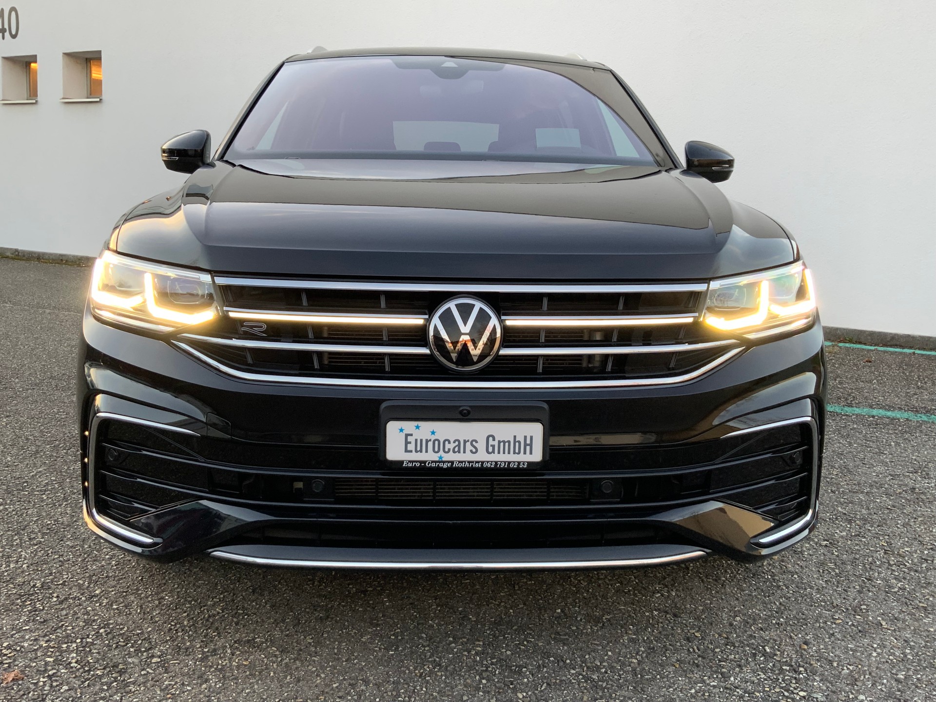 VW Tiguan Allspace 2.0 TDI SCR R-Line 4Motion DSG-image-1