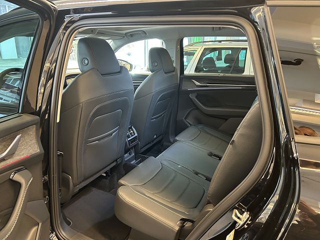 SKODA Kodiaq 2.0 TDI Selection 4x4-image-9