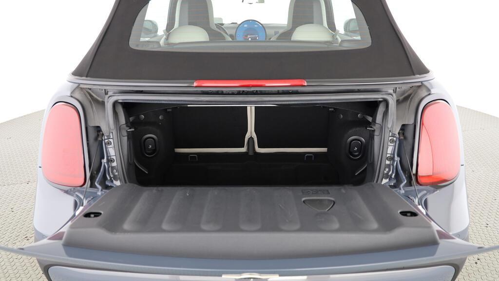 MINI Cooper S Cabrio-image-18