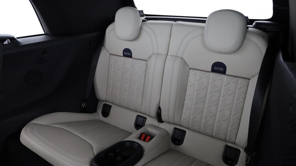 MINI Cooper S Cabrio-image-19