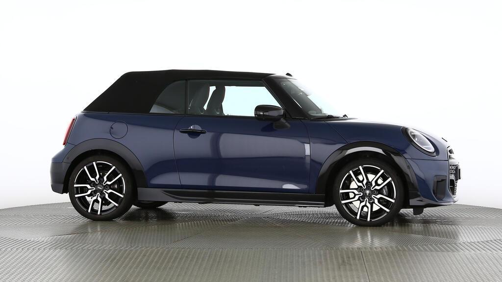 MINI Cooper S Cabrio-image-1