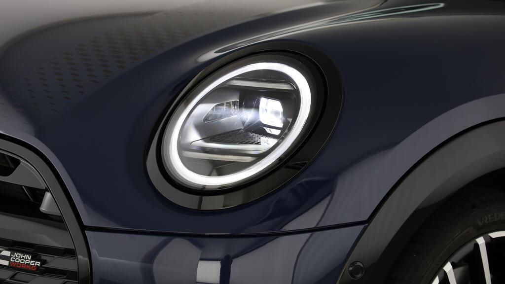 MINI Cooper S Cabrio-image-14