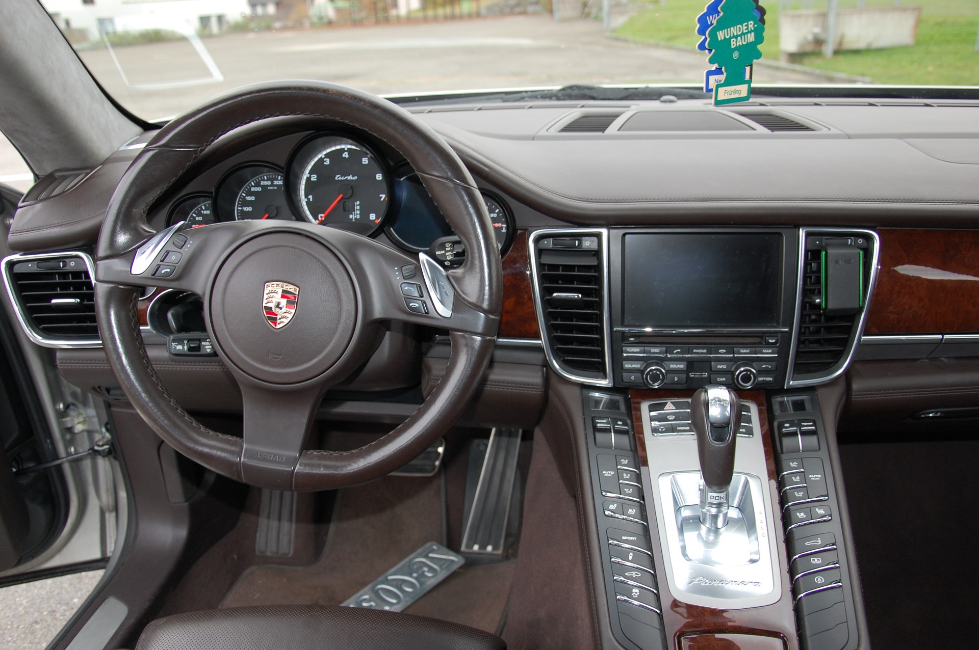 PORSCHE Panamera Turbo 4.8 PDK-image-9